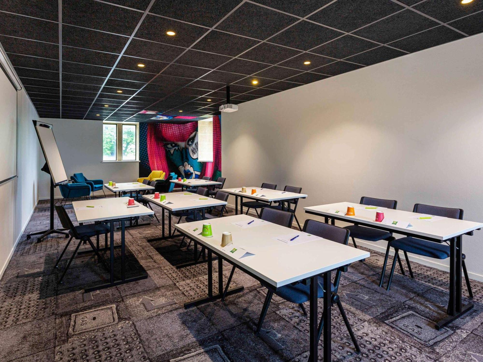 Ibis Styles Bordeaux Sud Hotel Villenave-d'Ornon Bagian luar foto